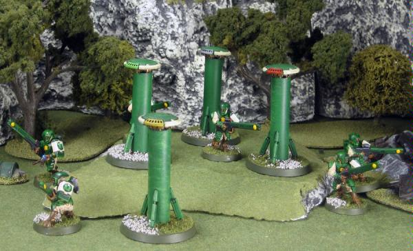 Tau relay beacons guarded by Firewarriors