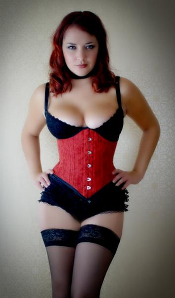 [Thumb - ladywaisted_corset_un-floral.jpg]