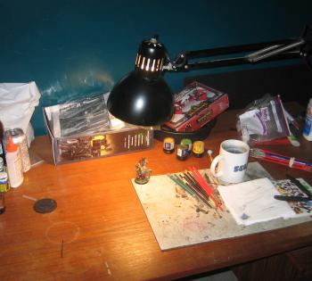 <center>example of a typical gamer workspace</center>