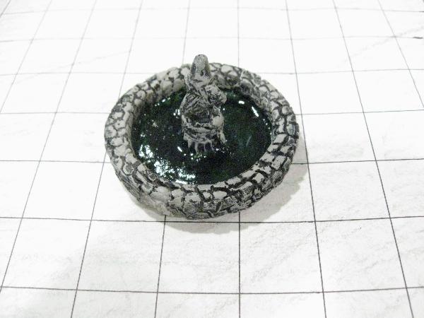 [Thumb - legendary realms pix - 3 inch round fountain with fish.jpg]