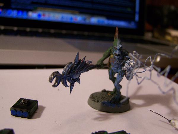 Learn How to Paint Lightning Bolts on Your Miniatures (Tutorial)