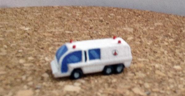 [Thumb - Macross Ambulance 02.jpg]