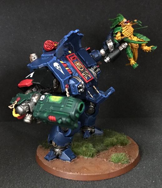 [Thumb - Finished Night Ravens Redemptor lifting Tyranid Warriror - front right.jpg]
